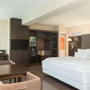 Hotel Nh Koenigsallee, Dusseldorf