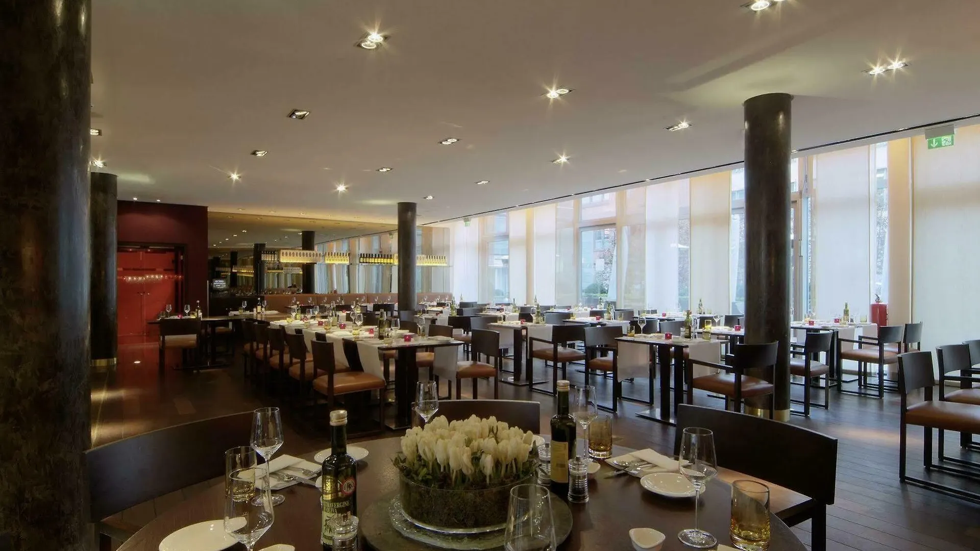 **** Hotel Radisson Blu Media Harbour Hotel, Duesseldorf Germania